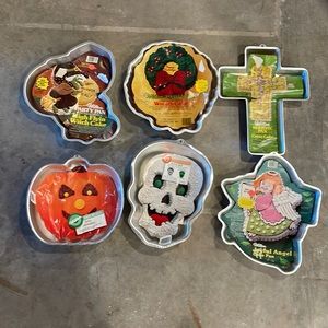 Wilton holiday cake pan baking pan brownie pan